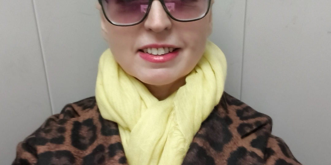 День рождения сына. Идеальное пальто для причёски после химиотерапии. Два повода купить себе цветы)))