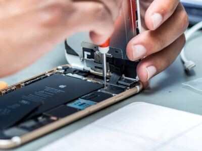    Samsung и Apple оказались «на дне» рейтинга ремонтопригодности смартфонов