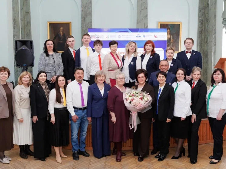     Фото: пресс-служба комитета общего и профессионального образования Ленобласти.