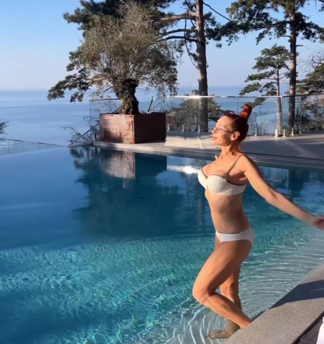    Фото: соцсети Эвелины Блёданс