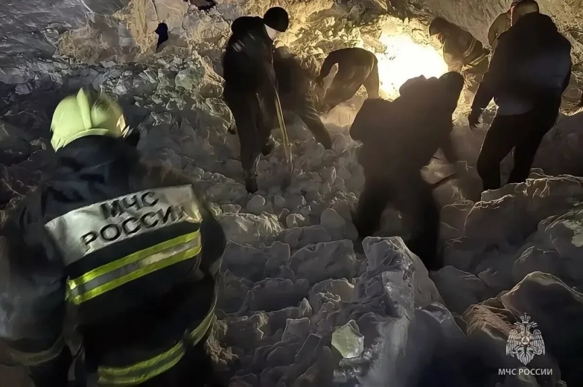    В Югре родители погибшего под снегом ребенка собирают деньги на адвоката