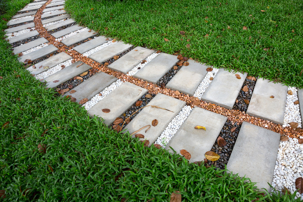 Фрагментарная дорожка из плитки