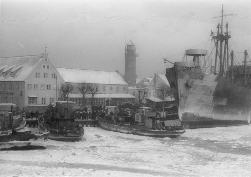 Эвакуция немцев в порту Пиллау