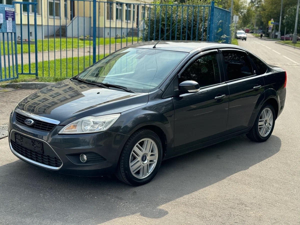 Один из самых популярных автомобилей класса С в России Ford Focus второго поколения. Фото из открытых источников