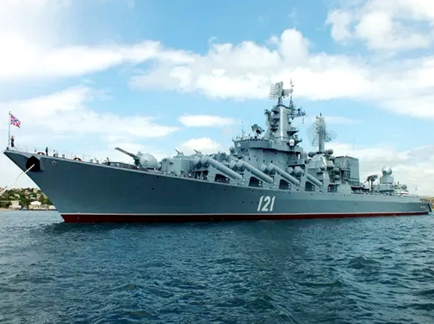 Флагман Черноморского флота - ракетный крейсер "Москва"