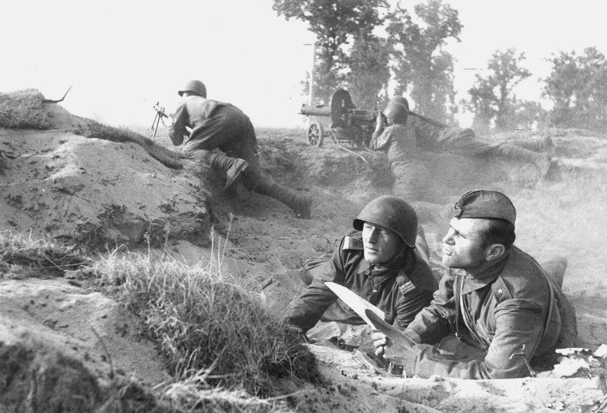Советские бойцы на передовой. Источник: https://clck.su/KgTrv