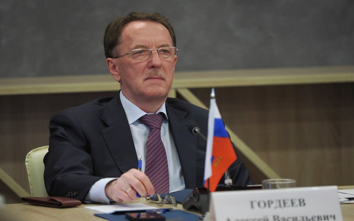    Вице-спикер Госдумы Алексей Гордеев заявил об участии в праймериз «Единой России» по Павловскому округу Воронежской области фото: правительство Воронежской области