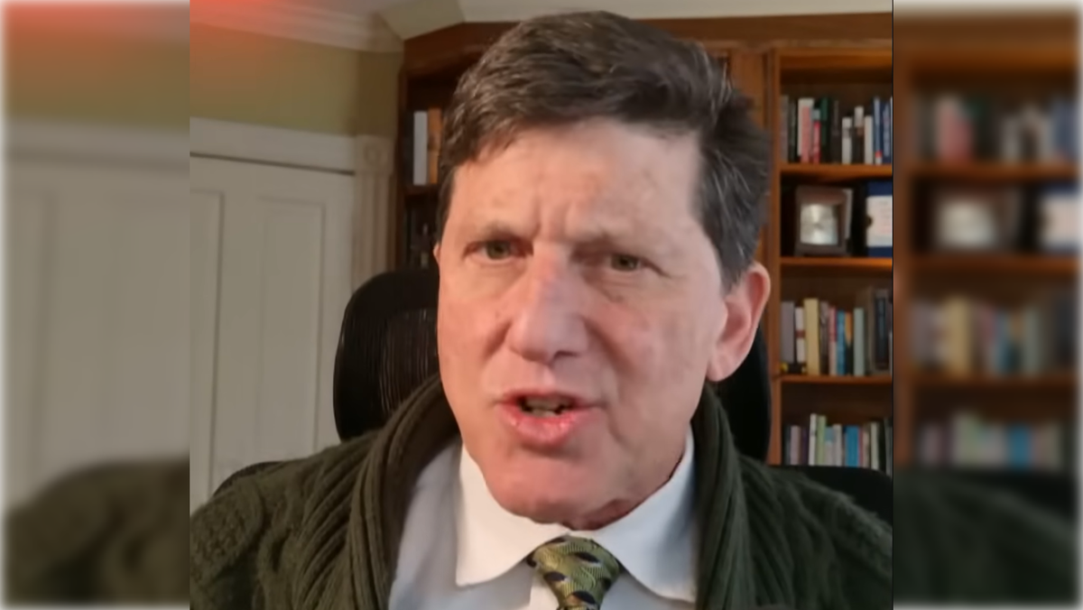 Кадр видео: youtube.com/@TheDailyBeast