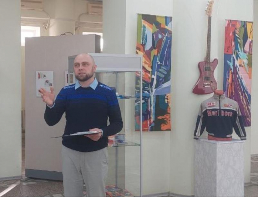 Олег Антонов