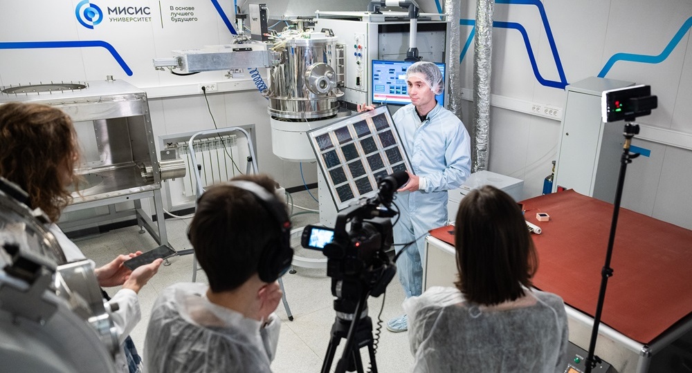 Первые в РФ полупрозрачные солнечные панели: революция от «Норникеля» и МИСИС!