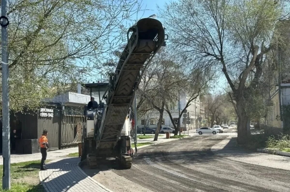    В Астрахани обновляют 9,5 км дорог по нацпроекту