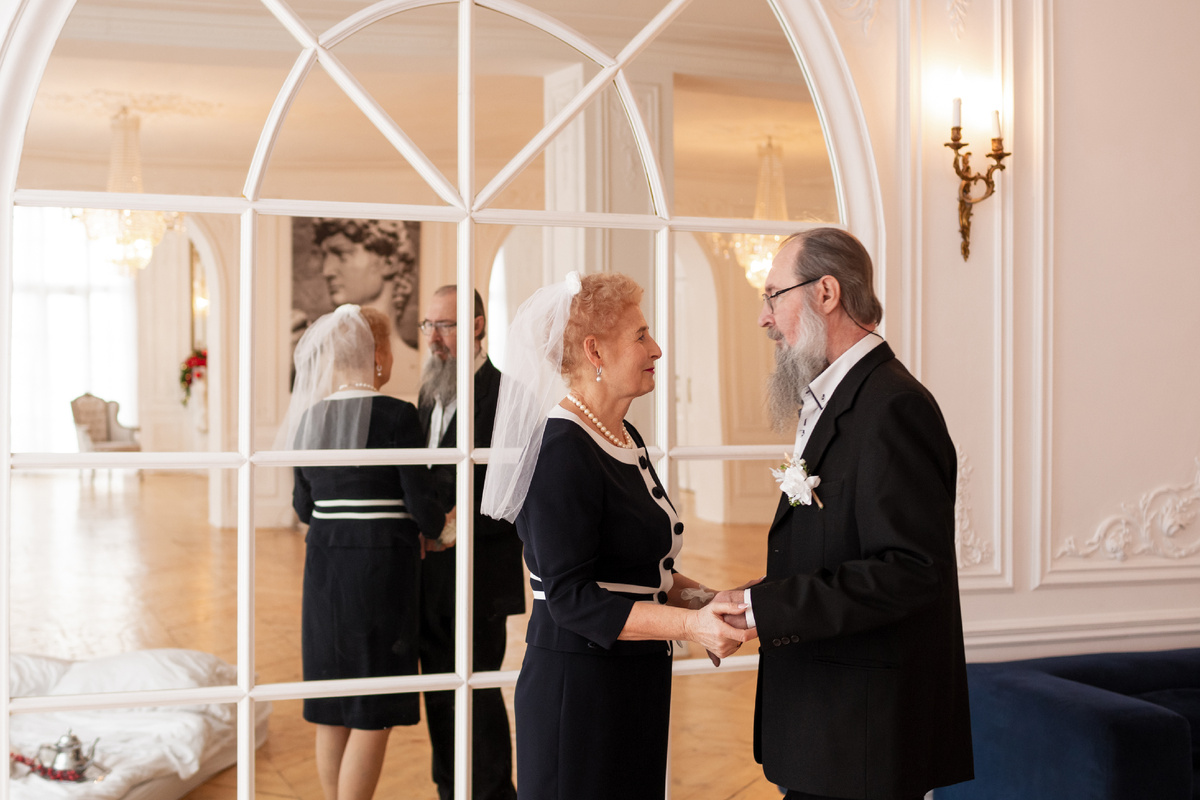 Надеть фату спустя 50 лет — волшебно!