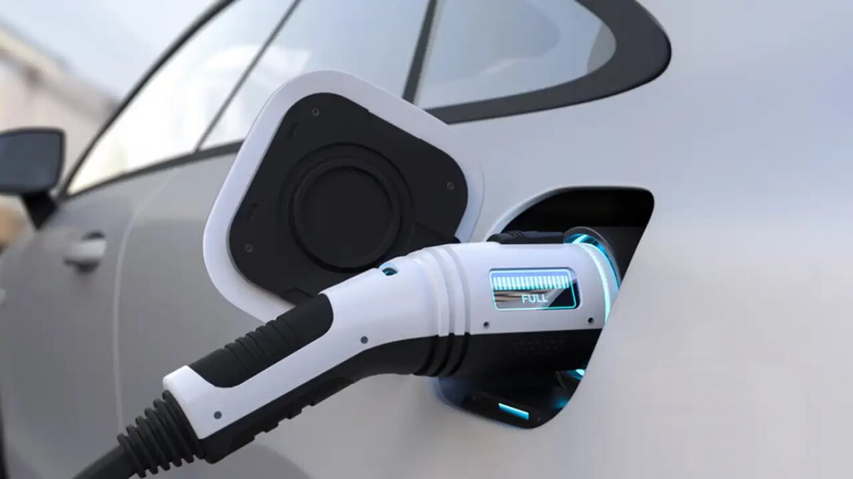    Зарядная станция для электромобилей. © freepik.com/user6702303