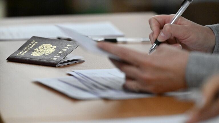 В Центре по подготовке к ОГЭ и ЕГЭ Ломоносовского лицея (г. Ногинск) можно потренироваться писать пробники ЕГЭ и ОГЭ по выбранным предметам в реальных условиях.
