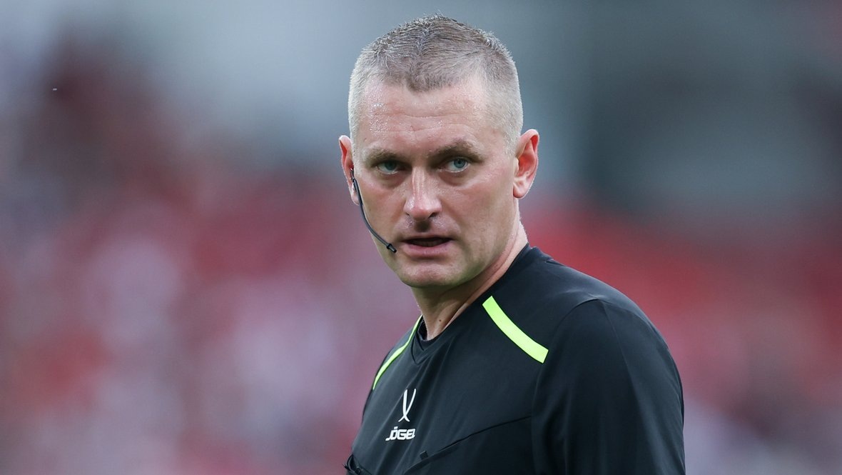    Судья Артем Чистяков.Дарья Исаева