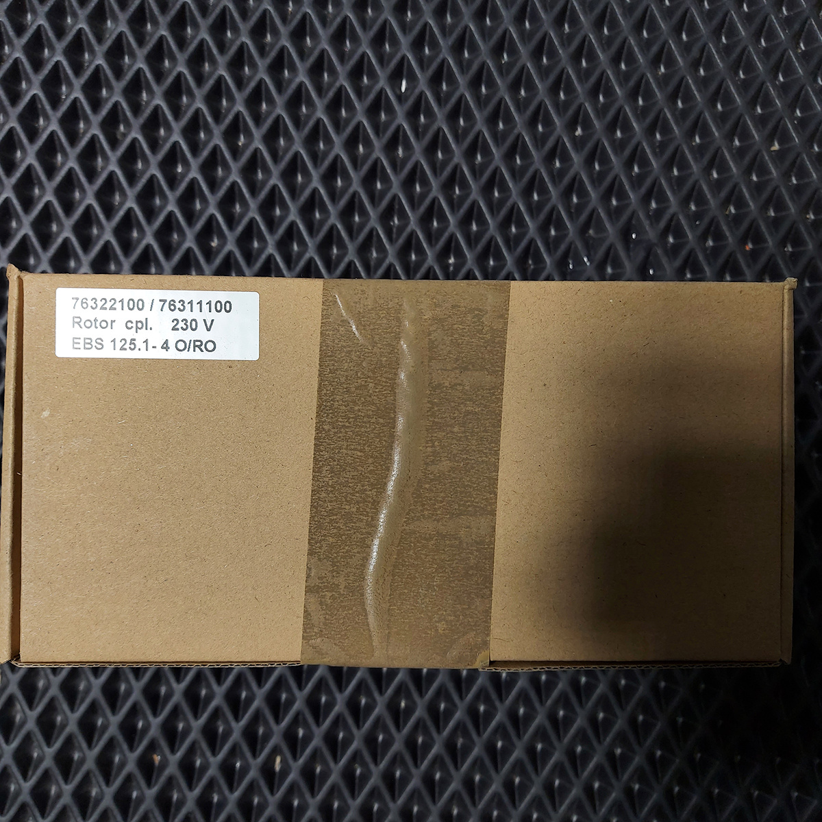 Взрыв-схема и деталировка частей: Ротор (мотор / двигатель) 76322100 для шлифовальной машины по камню и бетону Eibenstock EBS 125.1-4 O / RO (Eibenstock EBS 125-1-2-3-4)