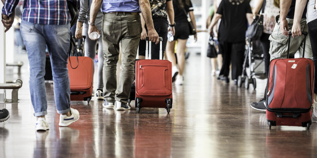 ЗАПРЕТ НА ВЪЕЗД В РФ ДЛЯ МИГРАНТОВ: ОСНОВАНИЯ, ПОСЛЕДСТВИЯ ДЛЯ РАБОТОДАТЕЛЯ И СПОСОБЫ МИНИМИЗАЦИИ РИСКОВ