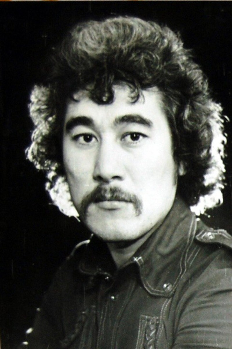 Художник Сраждин Батыров