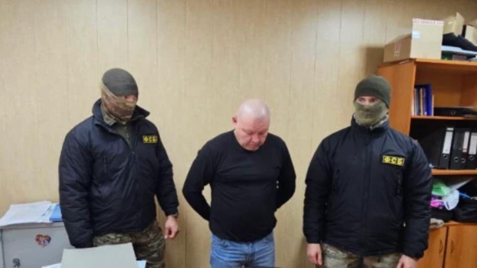 В Сатке за получение взятки задержали высокопоставленного судебного пристава