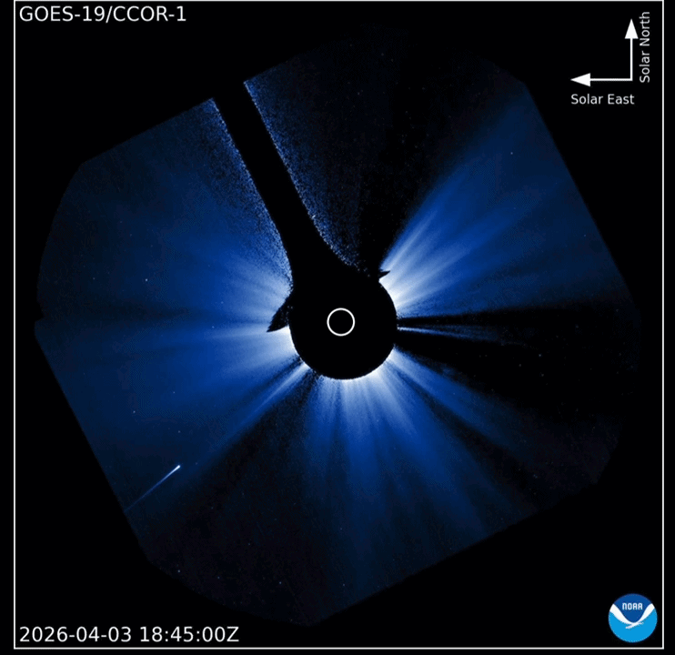     Источник: LASCO C3 / ESA / NASA