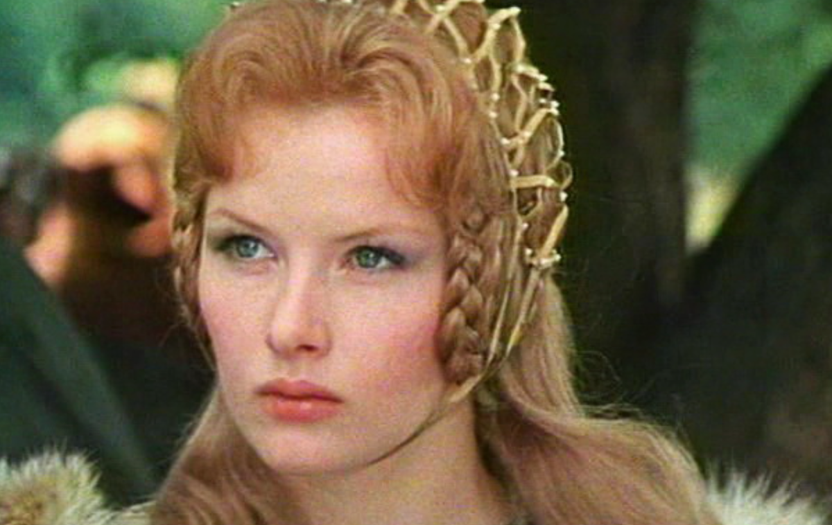 Юная Тамара Акулова в роли леди Ровены