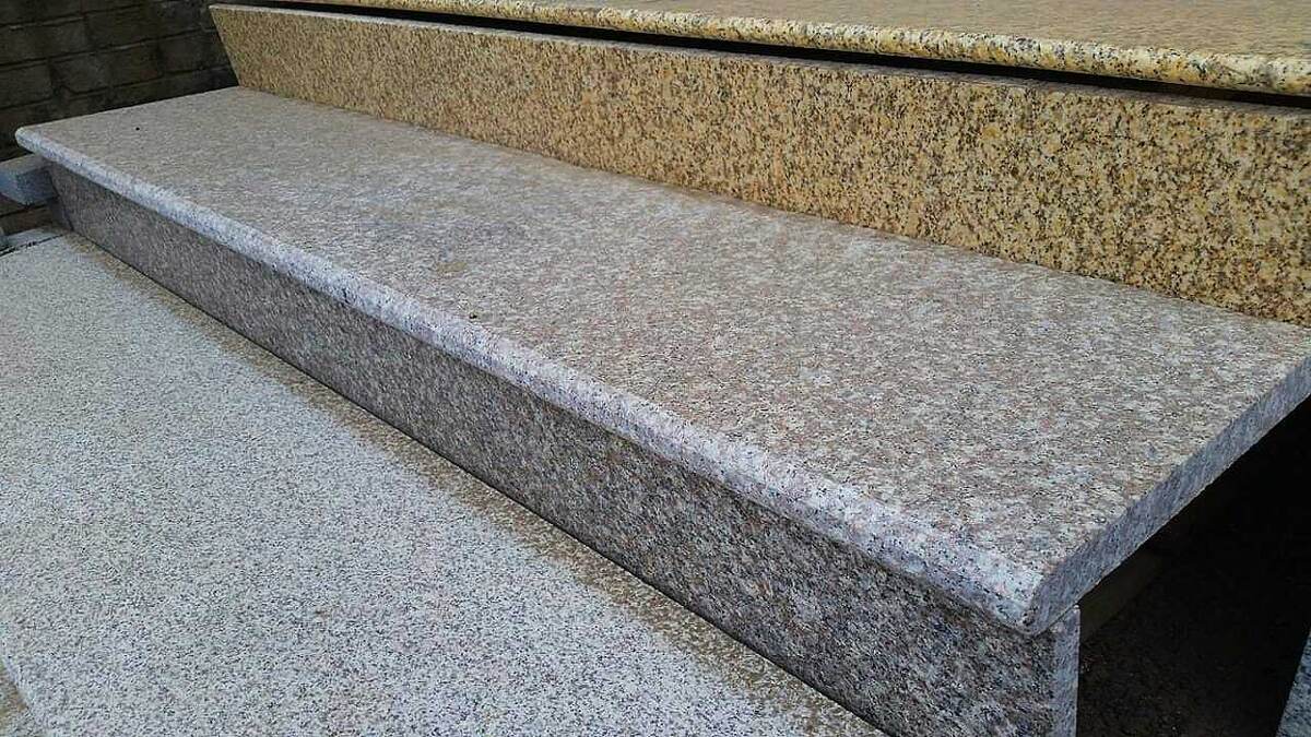 Гранитные ступени
