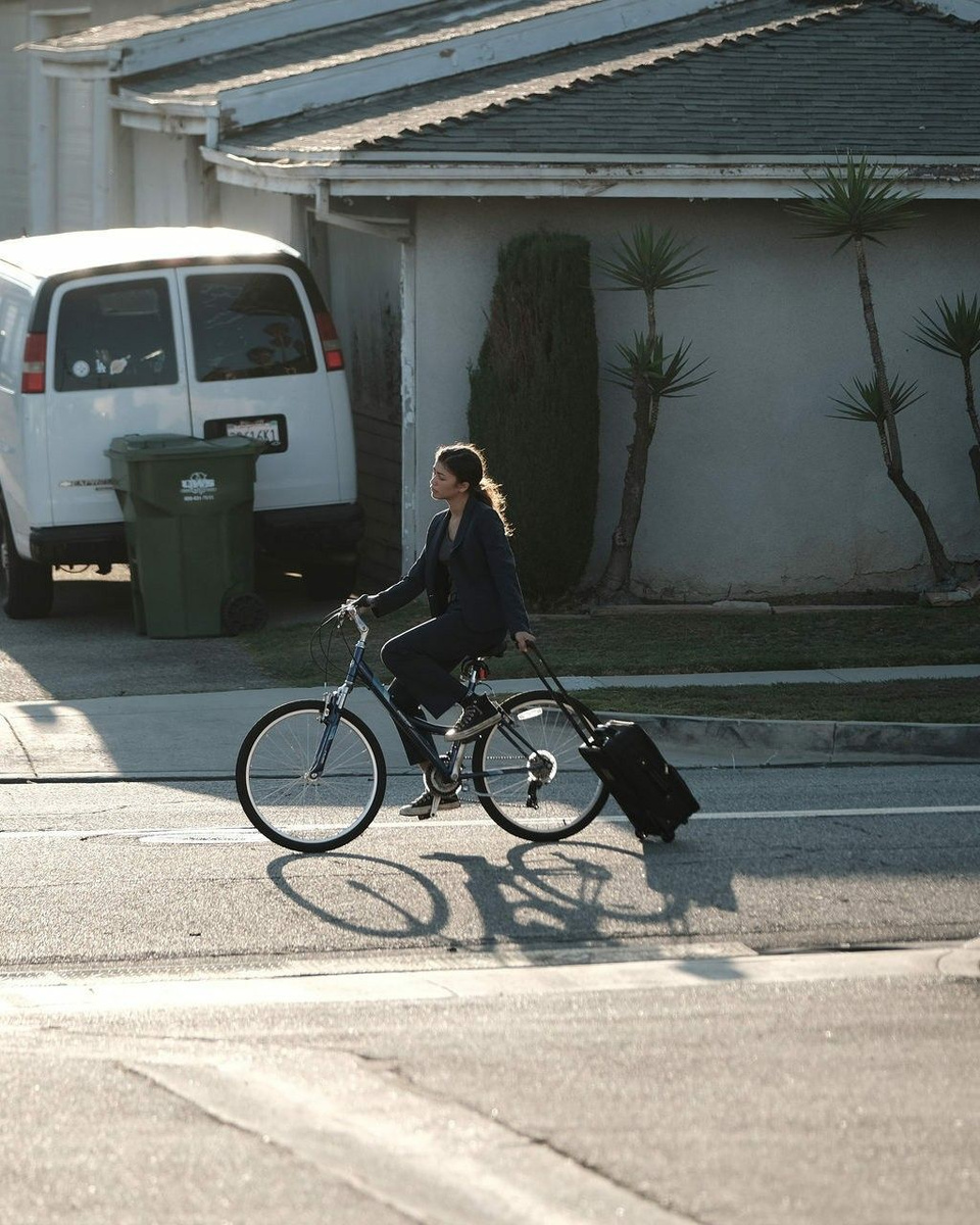    Зендея в роли Ру Беннет, «Эйфория» 2 сезон
