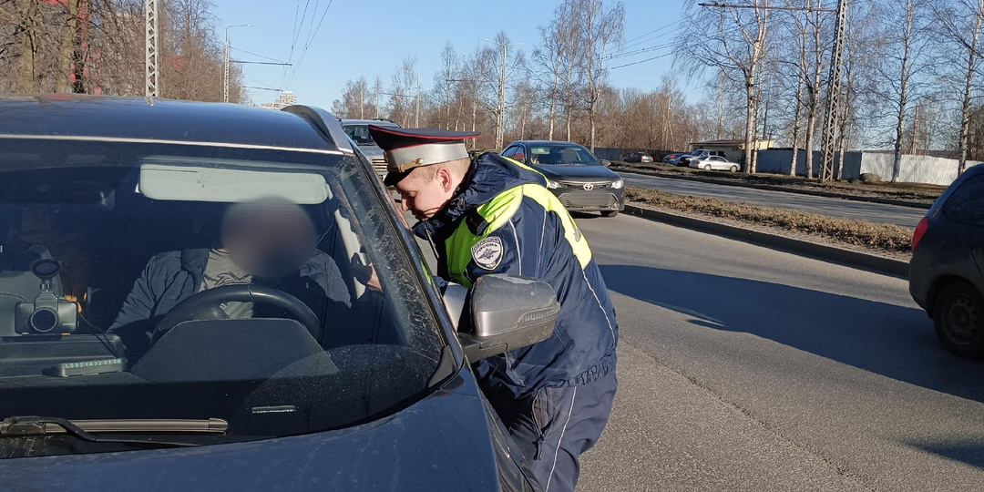 Инспекторы ДПС тоже нарушают закон: самые распространённые нарушения