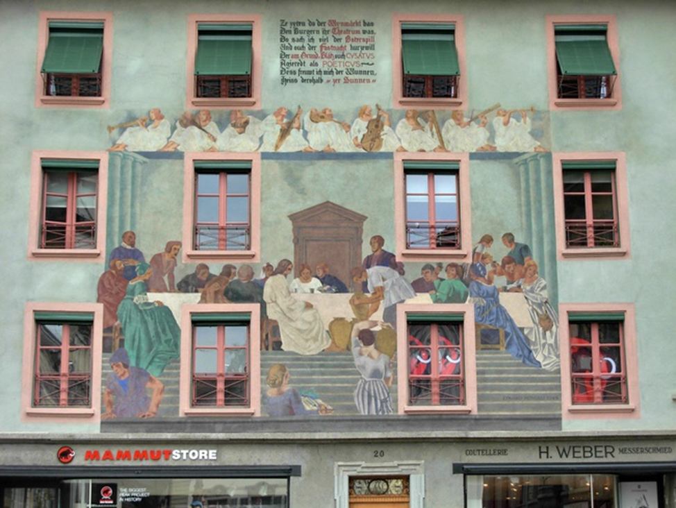 "Тайная вечеря" на фасаде дома в швейцарском Люцерне. Все фотографии в статье мои