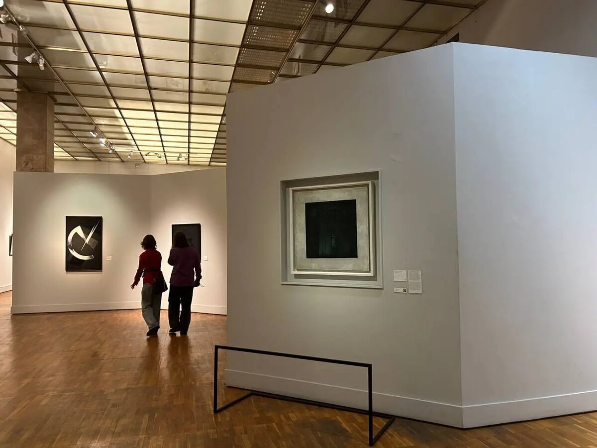    Выставка «Великие учителя» открылась в Калининграде при поддержке Сбера. Фото: abn.agency