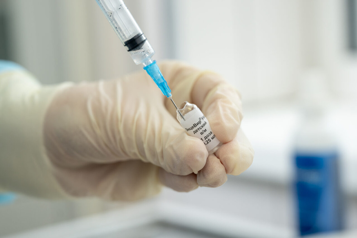    Дети, вакцинация. Фото: "Республика" / Сергей Юдин