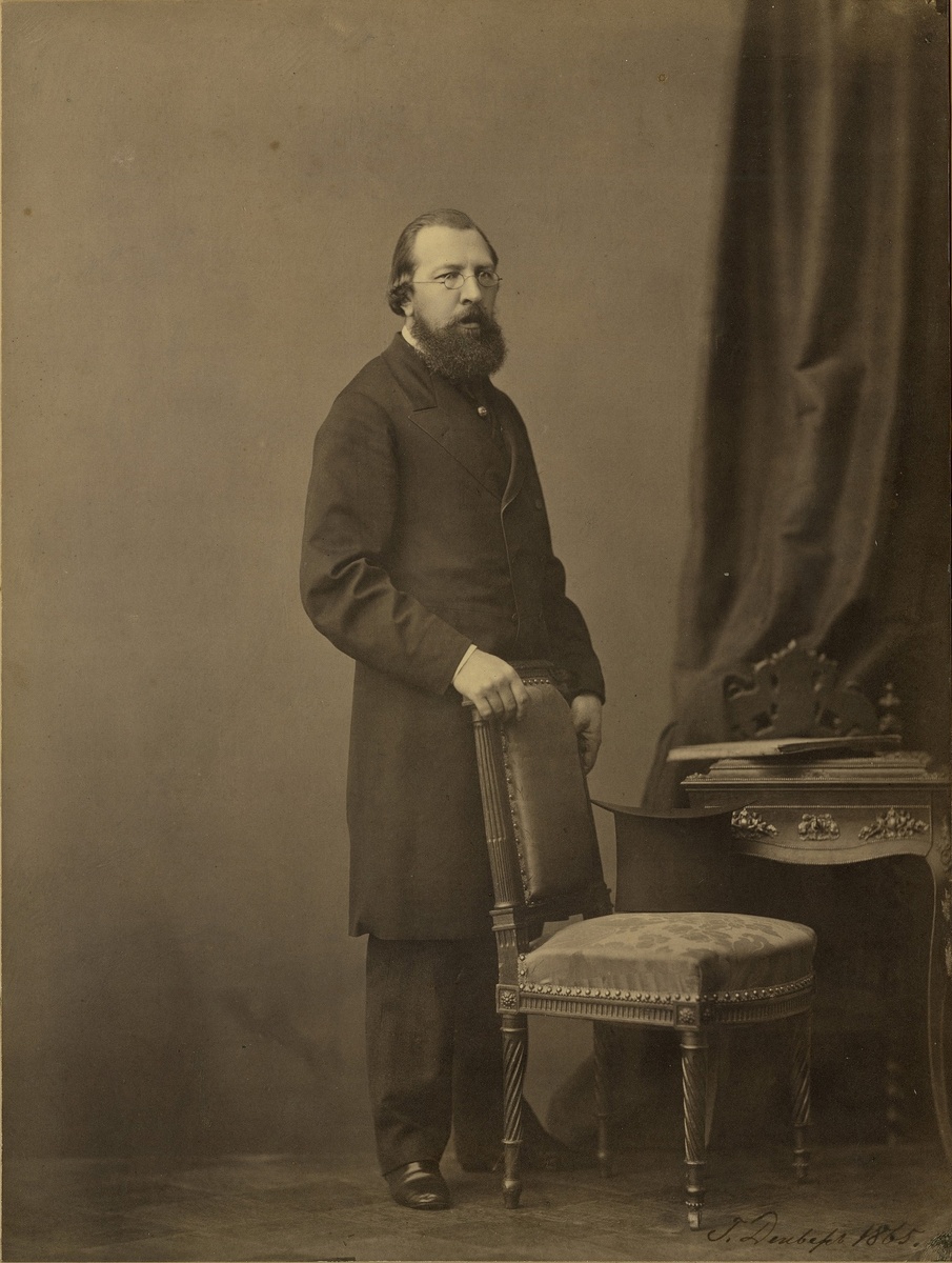 Иван Сергеевич Аксаков (1823–1886). Фотография А.И. Деньера. Санкт-Петербург. 1865 г. Бумага, картон; фотопечать
