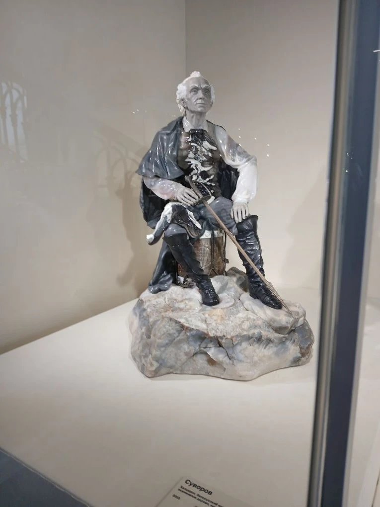 Вы безусловно узнали великого российского полководца.