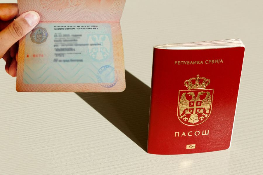  ВНЖ за службу в монастыре в Сербии