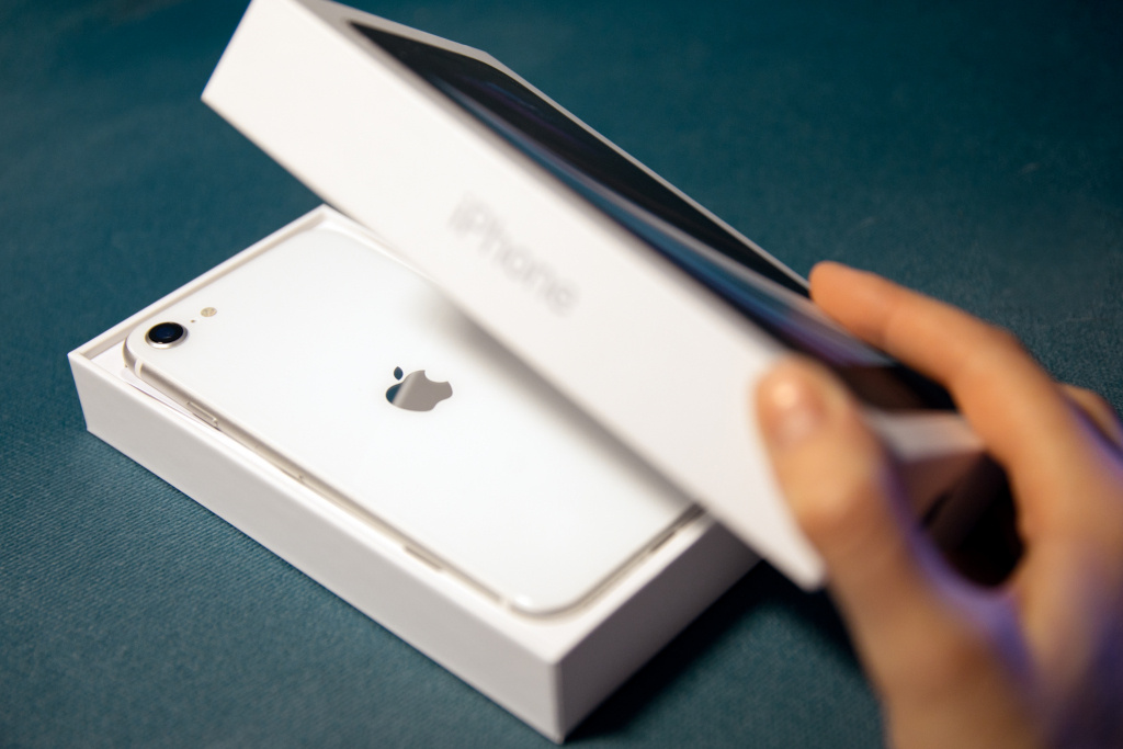    Как суд встал на сторону покупателя 20 айфонов и другой техники за 180 рублей