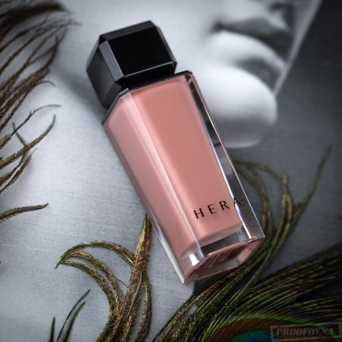 Блеск для губ Hera Sensual Nude Gloss
