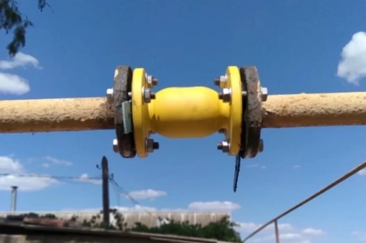    В Ессентуках люди остались без газа из-за пожара в заброшенном доме