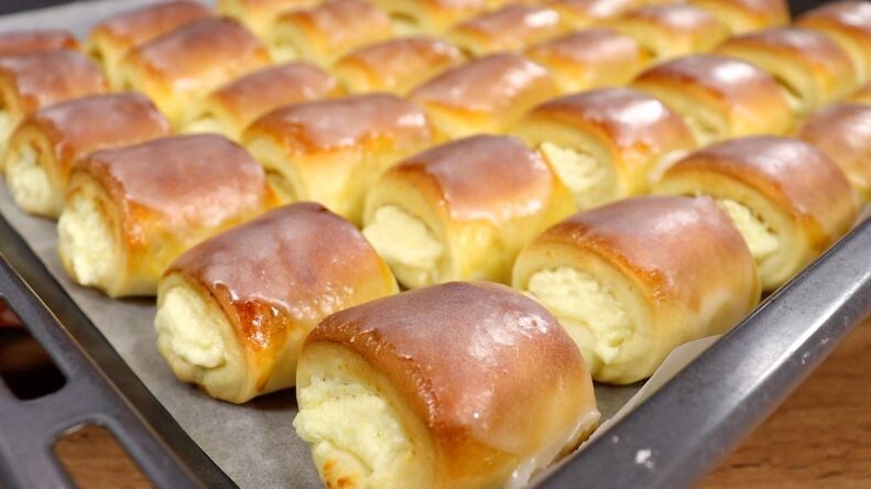 Мини-булочки с творогом и глазурью: мой любимый рецепт