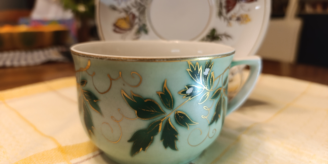 Если бы мне сказали, что это Рижский фарфор, я бы не поверила