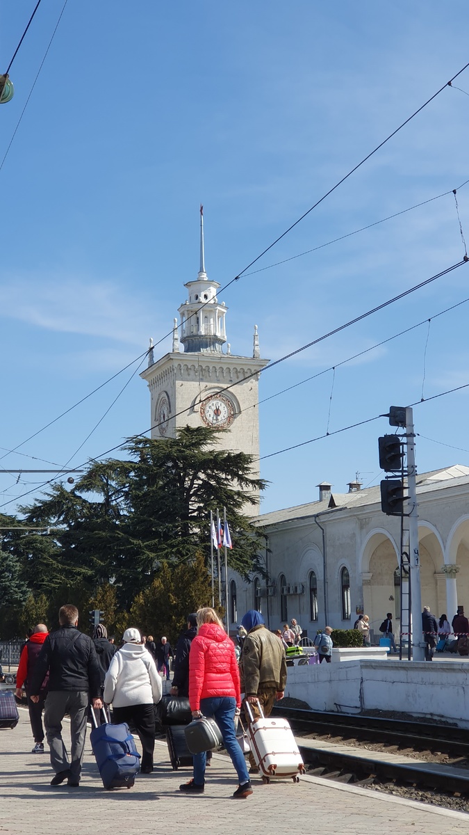 Вокзал Симферополя - одна из главных архитектурных достопримечательностей города