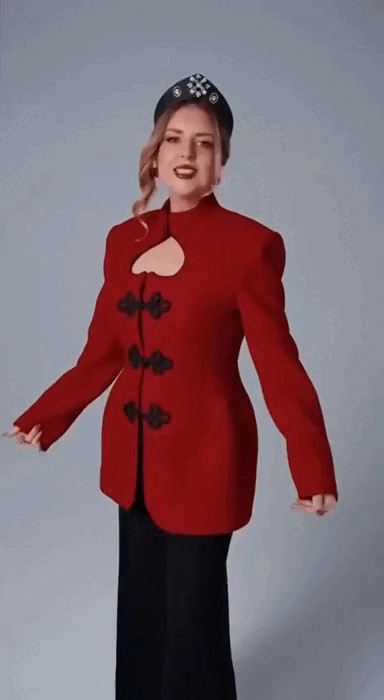 Кадры из соцсети певицы Айрен Коль