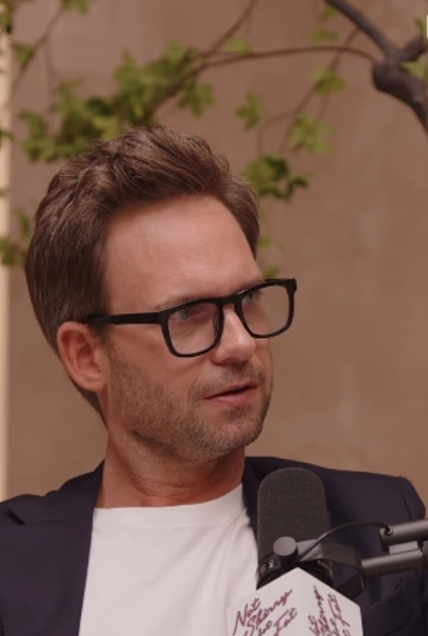 Актер, сыгравший возлюбленного Меган Майка Росс в «Форс-мажорах», признался в подкасте Not Skinny But Not Fat, что ему не прислали посылку «Как всегда». 