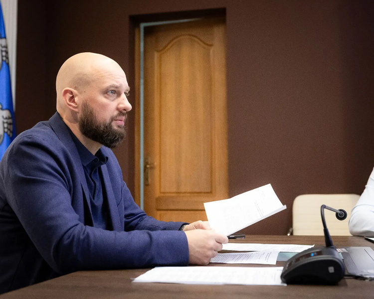     В Курске Евгений Маслов поблагодарил горожан за наведение порядка на улицах