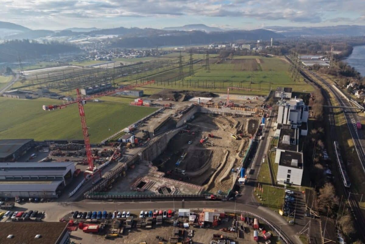    Вид на строительные работы в Лауфенбурге / © Flexbase, Swiss Info