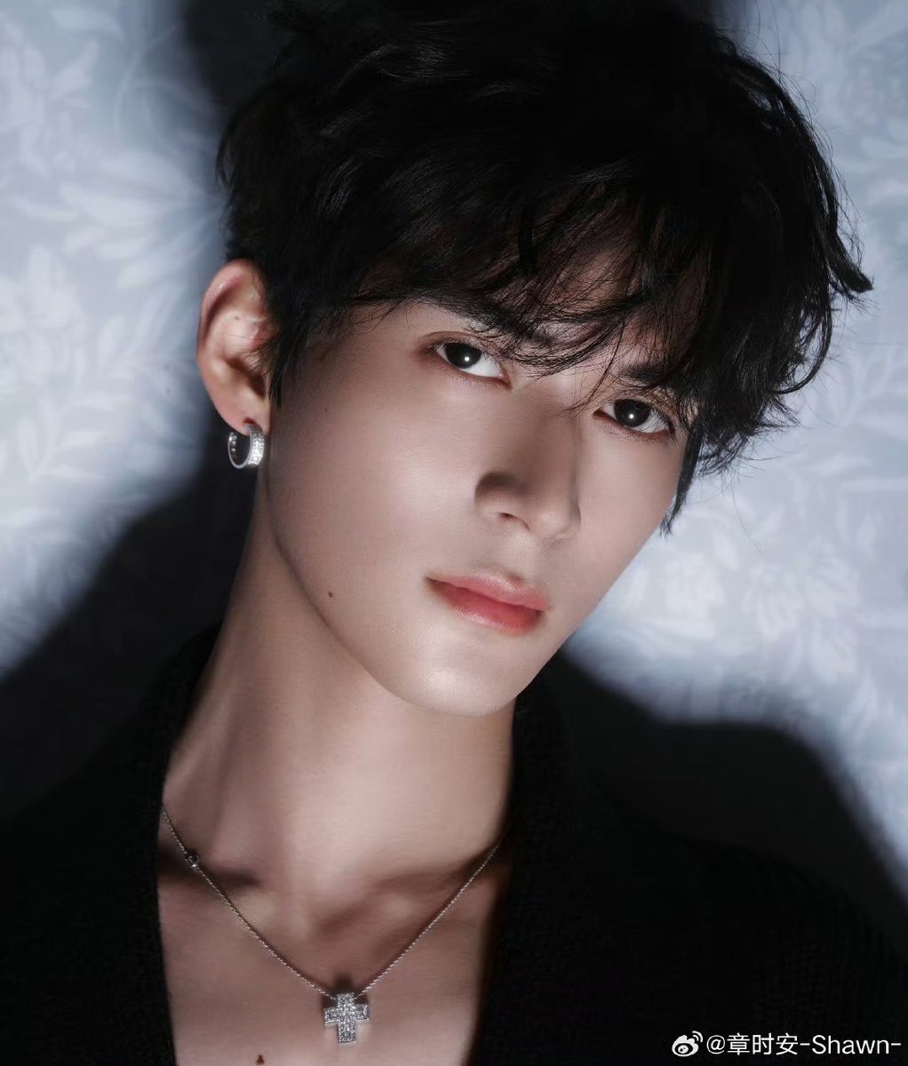 Актёр Чжан Шиань. Смотрите больше фото в галерее...