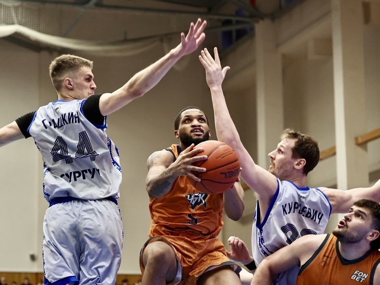     Фото Юлии Боровиковой ("Вечерний Челябинск")