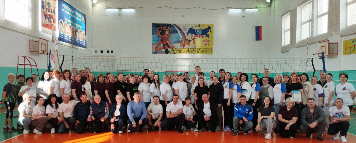 Районная Спартакиада работников образования вновь собрала на спортивных площадках самых ловких, сильных и выносливых.