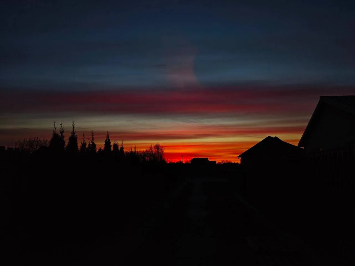 Закат накануне, предвещает мороз.