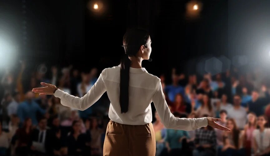 Эксперты объяснили, почему в России упал спрос на коучей