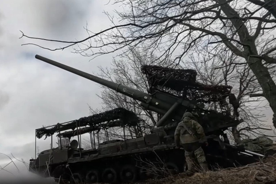    Бойцы ВС РФ группировок войск «Южная» и «Центр» наносят поражение ВСУ в ДНР. Фото: Минобороны России